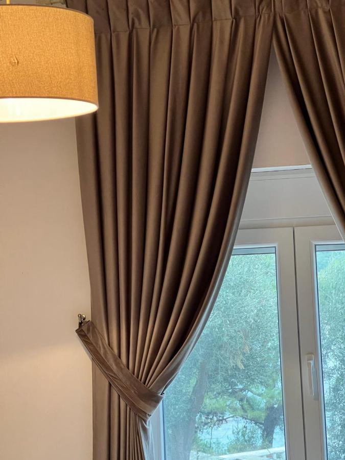 Our House 2 Luxury Suites 카발라 외부 사진